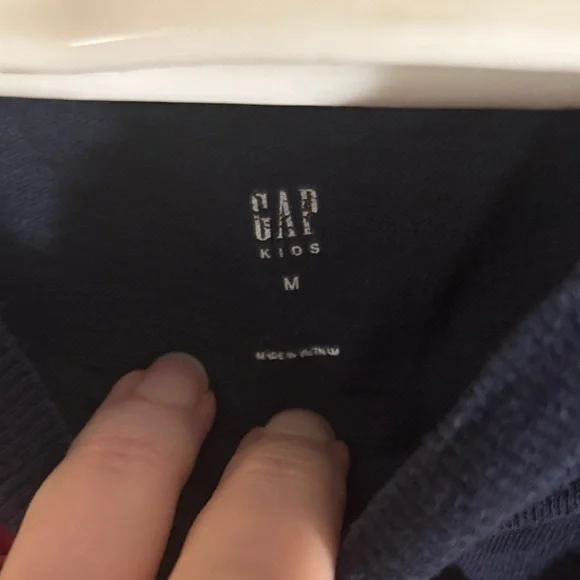 GAP Dark Blue Tee with Shark Sequin Design - Picture 2 of 6